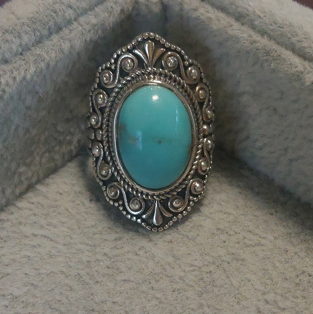 Vintage Style Silver Turquoise Statement Ring - Picture 2 of 7